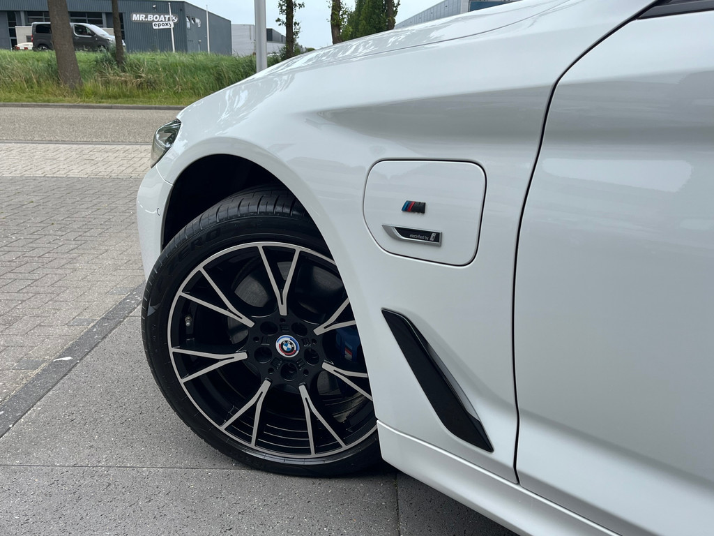 BMW 5 Serie Touring 530e xDrive High Exe M-Sport – Pano – Camera – Leder – Ambient Light – Carplay – Navi – 292PK - Afbeelding 54