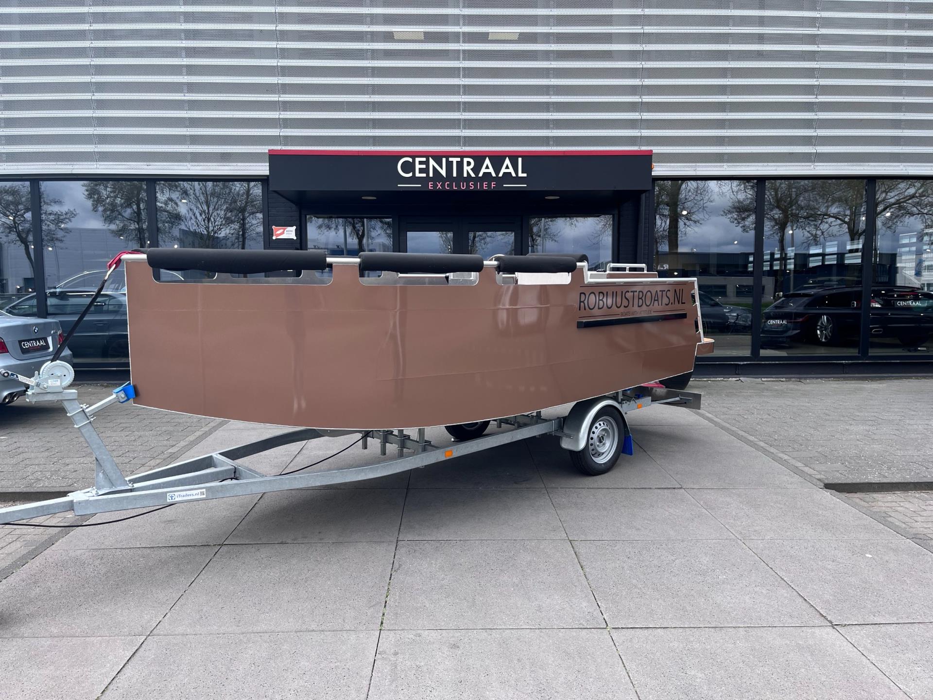 Robuust Sloep 5 Meter 20PK