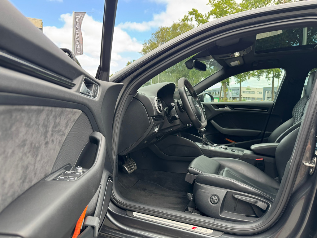Audi RS3 Sportback 2.5 TFSI Quattro – Pano – B&O – Schaalstoelen – Camera – ACC – NL-Auto – Keyless – Leder – 367PK - Afbeelding 23