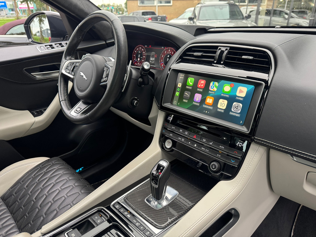 Jaguar F-Pace SVR 5.0 V8 AWD 550PK – Pano – Carbon – Meridian – Head-Up – Memory – ACC – 360Camera – Carplay – Keyless – Leder - Afbeelding 9