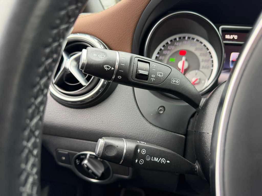 Mercedes-Benz GLA 200 Prestige AMG Leder – Pano – Xenon – Climaat.C. - Afbeelding 26