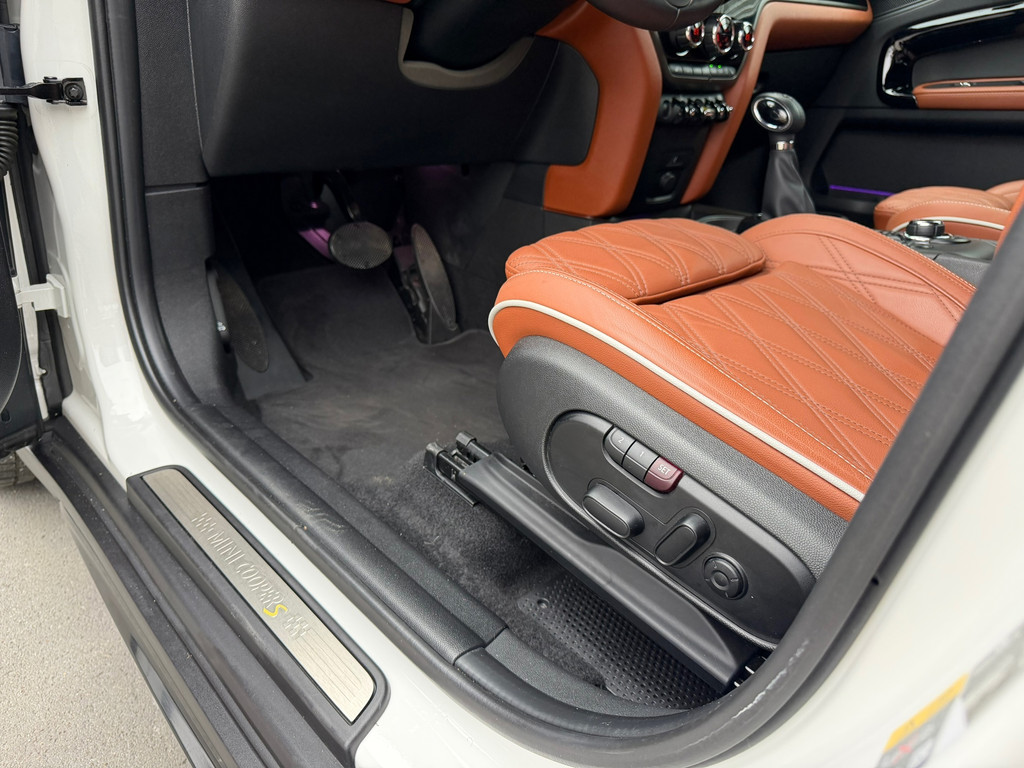 MINI Countryman 1.5 Cooper S E ALL4 Classic Leder – Carplay – NL-Auto – ACC – Memory – Camera - Afbeelding 35