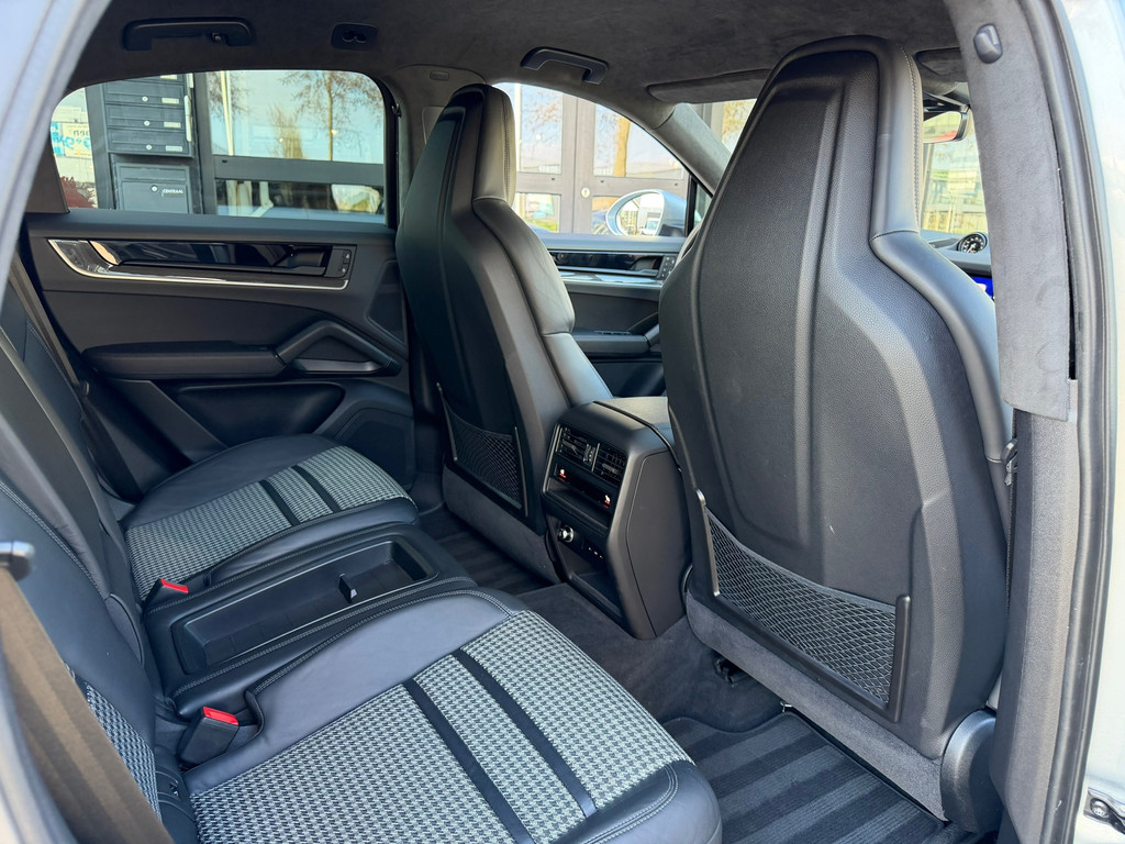 Porsche Cayenne Coupé 3.0 E-Hybrid Memory – Lichtgewicht – Carbon – Luchtvering – 470PK - Afbeelding 30