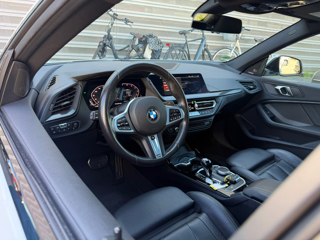 BMW 2 Serie Gran Coupé 218i High Exe M-Sport – Pano – Harman&Kardon – M-Stoelen – Keyless – Carplay – Camera - Afbeelding 27