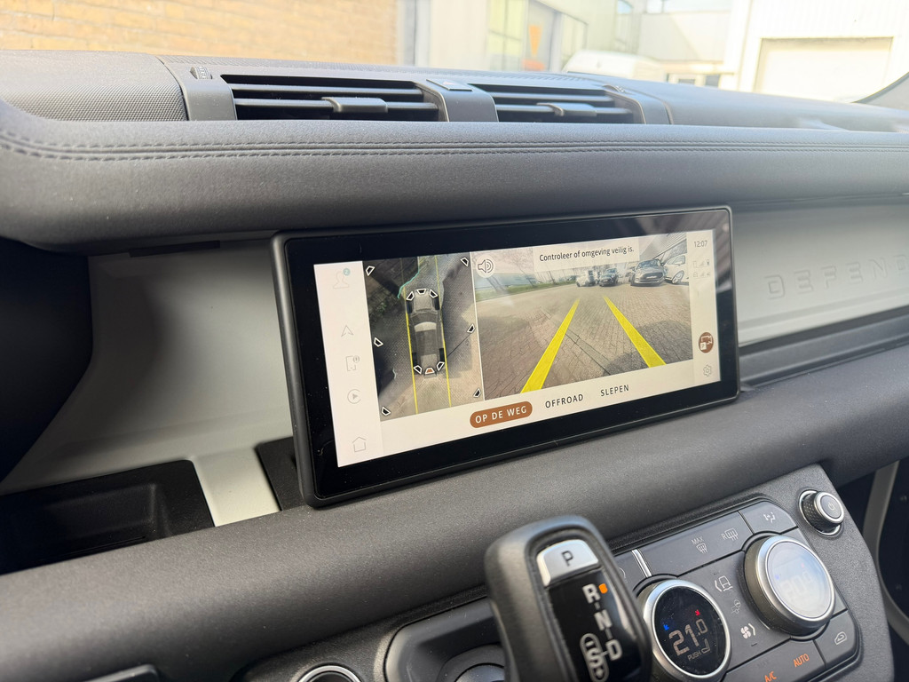Land Rover Defender 2.0 D240 110 S Carplay – Camera – Grijskenteken – ACC - Afbeelding 25