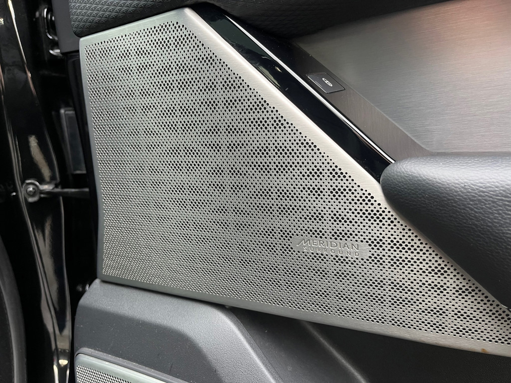 Land Rover Range Rover Velar 2.0 P300 Turbo AWD R-Dynamic 300PK – Pano – Luchtvering – Meridian – ACC – Memory – Camera – Keyless – Leder - Afbeelding 46