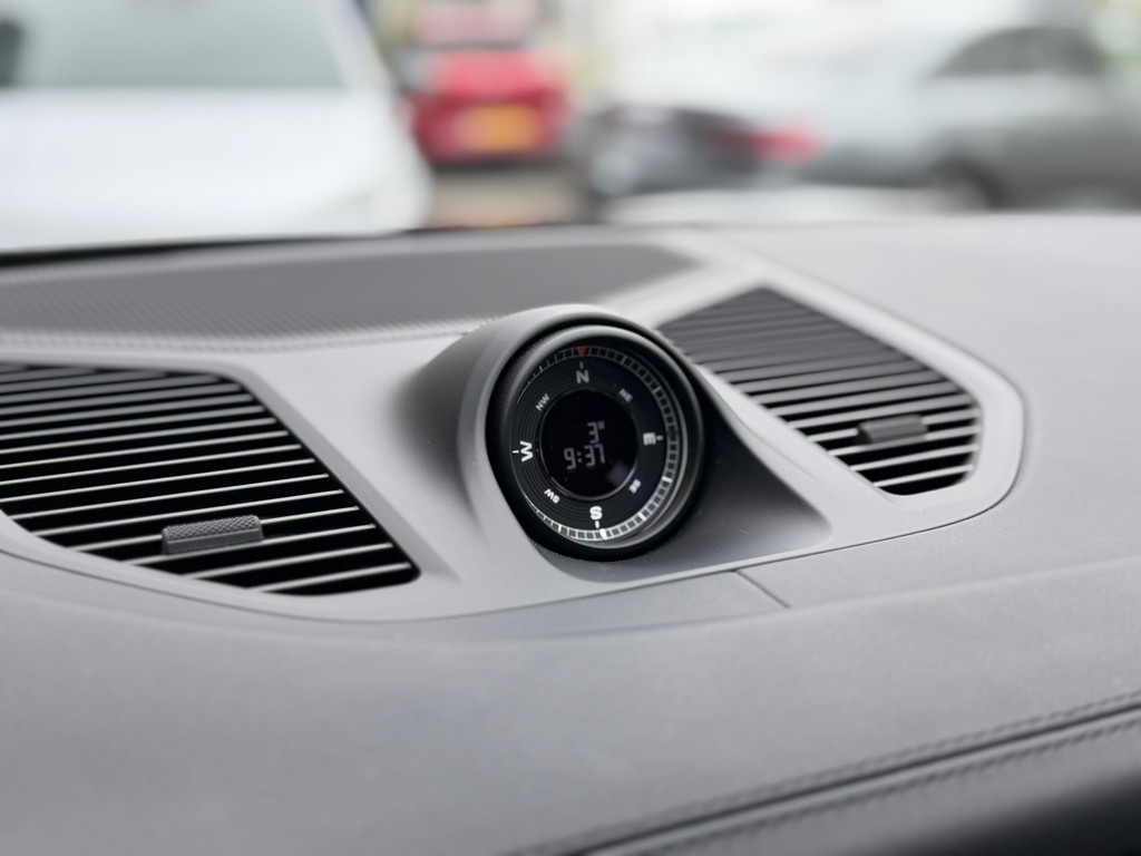 Porsche Cayenne 3.0 E-Hybrid Black Edition 470PK – Pano – Memory – Carplay – Bosé – SportChrono – Sport-Design - Afbeelding 22