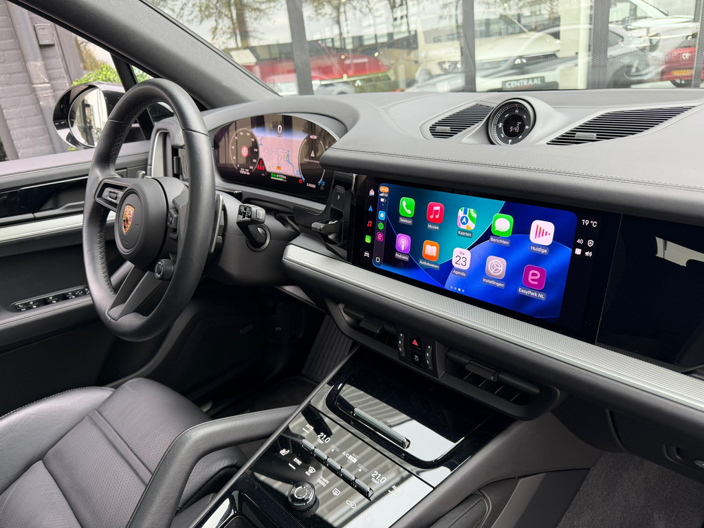 Porsche Cayenne 3.0 E-Hybrid Black Edition 470PK – Pano – Memory – Carplay – Bosé – SportChrono – Sport-Design - Afbeelding 30