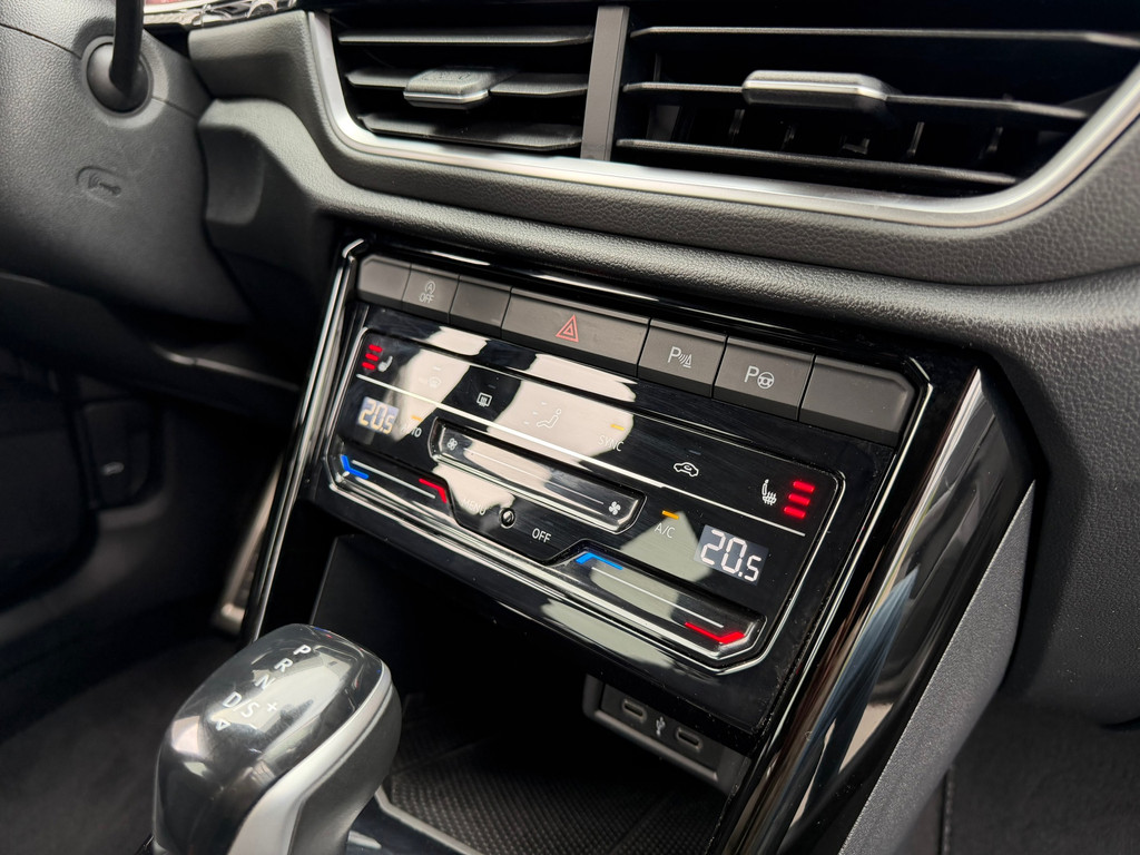 Volkswagen T-Roc 1.5 TSI R-Line 150PK Carplay – ACC – Canera – DSG – keyless - Afbeelding 21