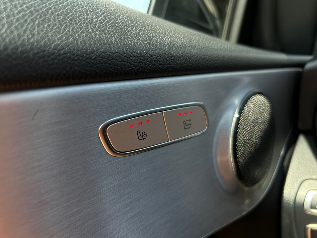 Mercedes-Benz C-Klasse Cabrio 200 Sport Edition – Leder – Carplay – Stoelverwarming – Camera - Afbeelding 38