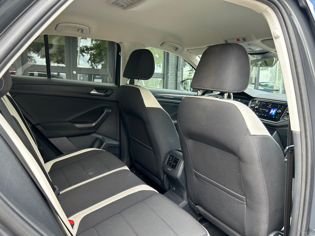 Volkswagen T-Roc 1.5 TSI Sport – NL-Auto – ACC – ParkPilot – Trekhaak – CarPlay – Navi - Afbeelding 31