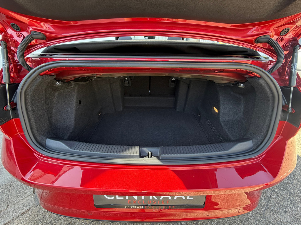 Volkswagen T-Roc Cabrio 1.5 TSI R-Line Leder – ACC – Keyless – Beats – IQ-Lights – Carplay – Camera – Virtual-cockpit - Afbeelding 34