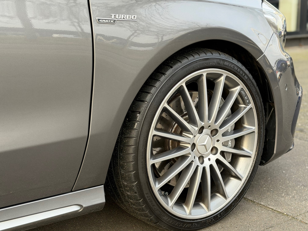 Mercedes-Benz A-Klasse 45 AMG 4MATIC Pano – Armytrix – Camera – Leder – Navi – 381PK – Cruise Control - Afbeelding 24