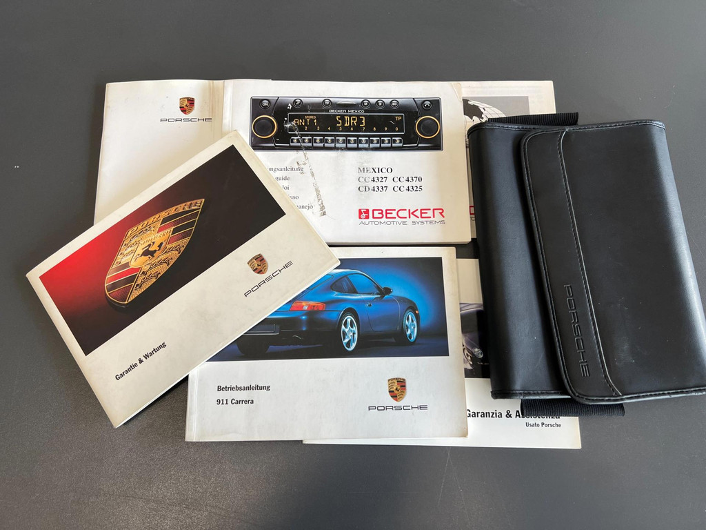 Porsche 911 Cabrio 3.4 Carrera – cabriokap nieuw – lage km stand – hardtop – Youngtimer - Afbeelding 10