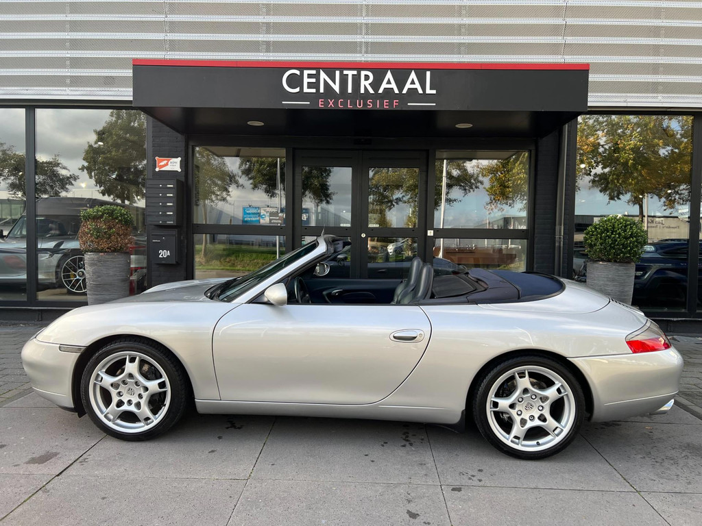 Porsche 911 Cabrio 3.4 Carrera – cabriokap nieuw – lage km stand – hardtop – Youngtimer - Afbeelding 21