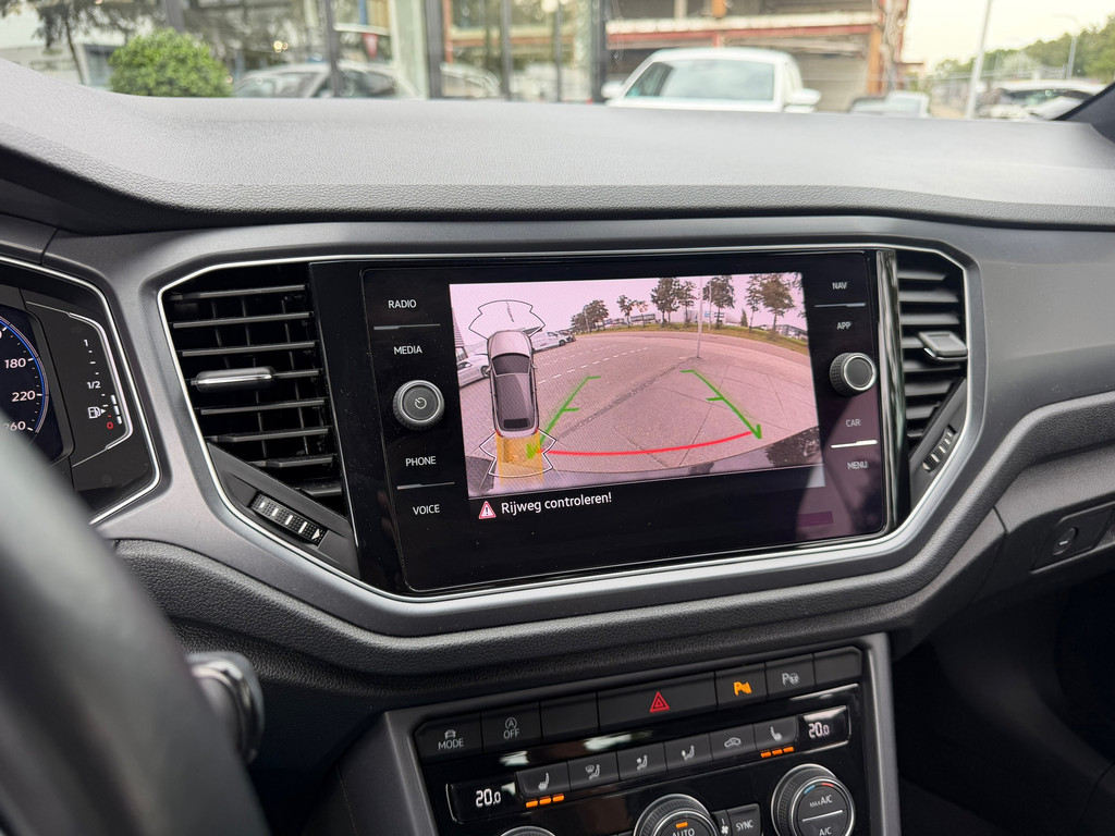 Volkswagen T-Roc Cabrio 1.5 TSI R-Line ACC – Carplay – Camera – Virtual-cockpit – 150PK – DSG - Afbeelding 10