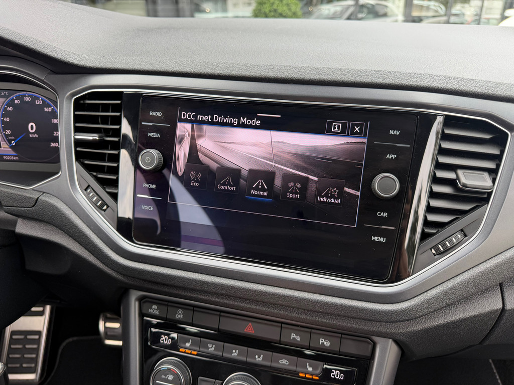 Volkswagen T-Roc Cabrio 1.5 TSI R-Line ACC – Carplay – Camera – Virtual-cockpit – 150PK – DSG - Afbeelding 22
