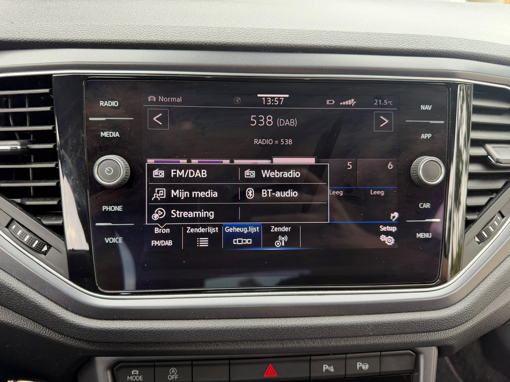 Volkswagen T-Roc Cabrio 1.5 TSI R-Line ACC – Carplay – Camera – Virtual-cockpit – 150PK – DSG - Afbeelding 41