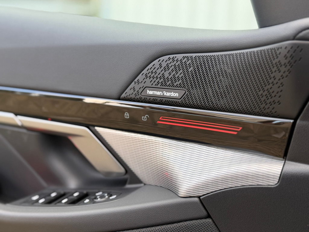 BMW 5 Serie Touring 530e M-Sport Pano – Harman&Kardon – ACC – Memory – 4wielbesturing – Keyless – 300PK - Afbeelding 10