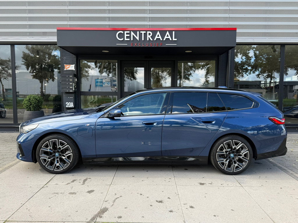 BMW 5 Serie Touring 530e M-Sport Pano – Harman&Kardon – ACC – Memory – 4wielbesturing – Keyless – 300PK - Afbeelding 24