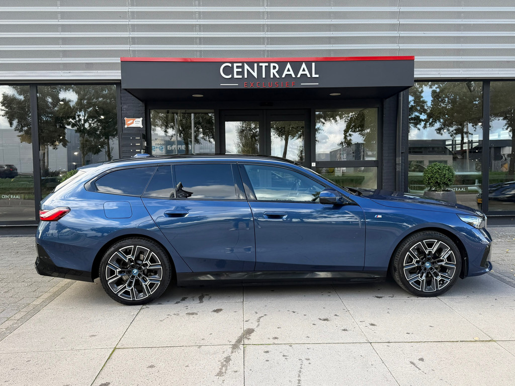 BMW 5 Serie Touring 530e M-Sport Pano – Harman&Kardon – ACC – Memory – 4wielbesturing – Keyless – 300PK - Afbeelding 26