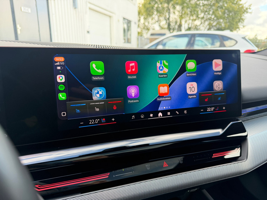 BMW 5 Serie Touring 530e M-Sport Pano – Harman&Kardon – ACC – Memory – 4wielbesturing – Keyless – 300PK - Afbeelding 28