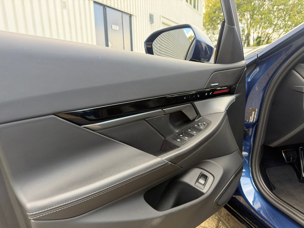 BMW 5 Serie Touring 530e M-Sport Pano – Harman&Kardon – ACC – Memory – 4wielbesturing – Keyless – 300PK - Afbeelding 35