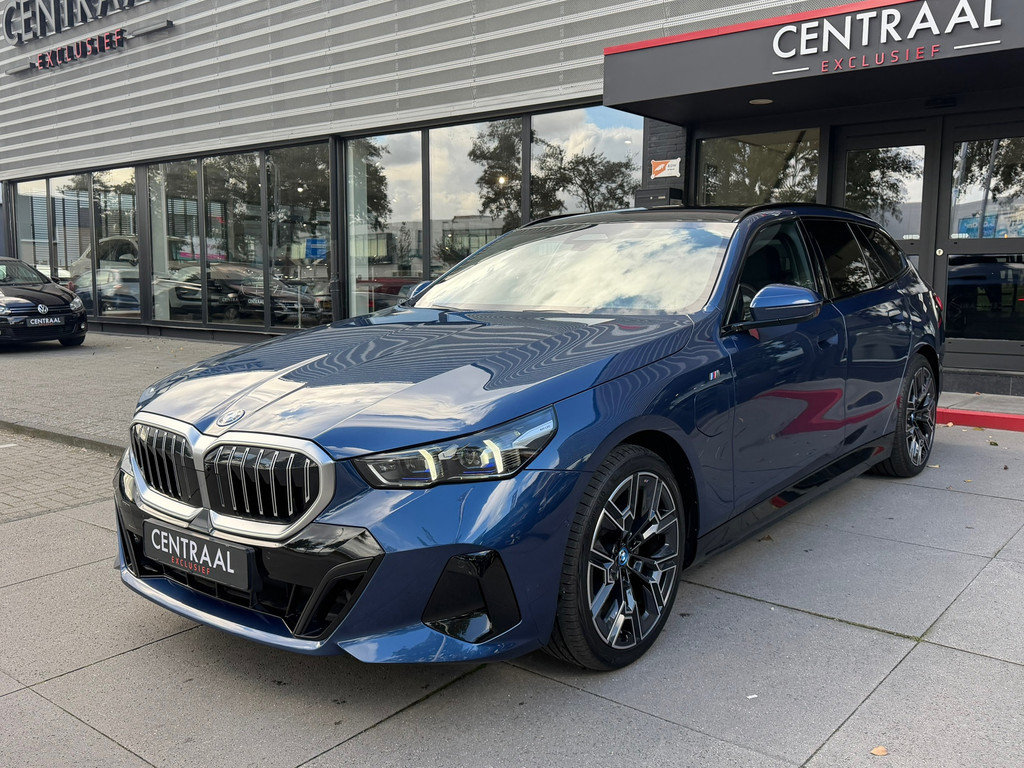 BMW 5 Serie Touring 530e M-Sport Pano – Harman&Kardon – ACC – Memory – 4wielbesturing – Keyless – 300PK - Afbeelding 46