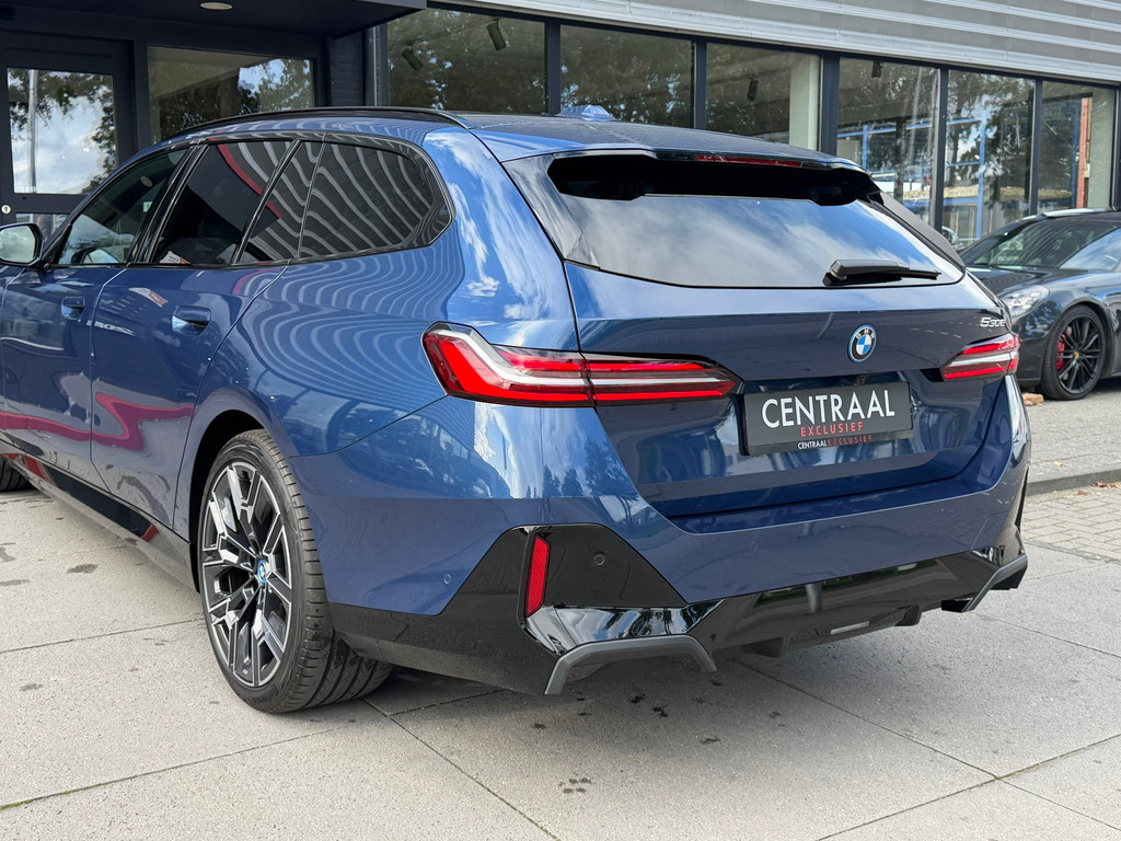 BMW 5 Serie Touring 530e M-Sport Pano – Harman&Kardon – ACC – Memory – 4wielbesturing – Keyless – 300PK - Afbeelding 47