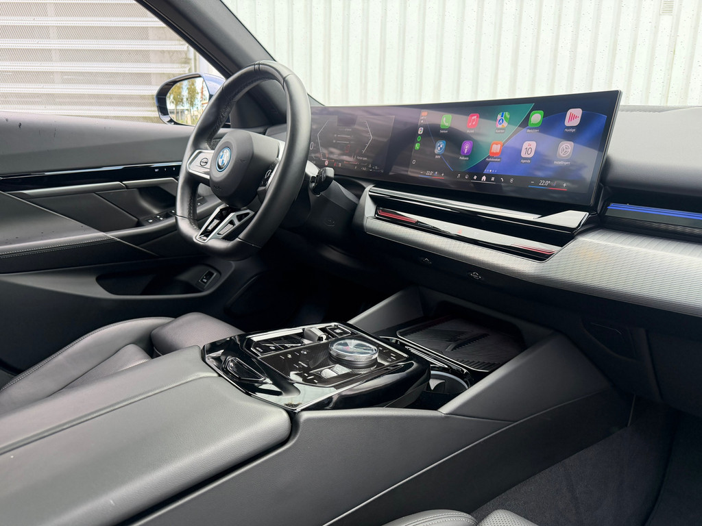BMW 5 Serie Touring 530e M-Sport Pano – Harman&Kardon – ACC – Memory – 4wielbesturing – Keyless – 300PK - Afbeelding 48