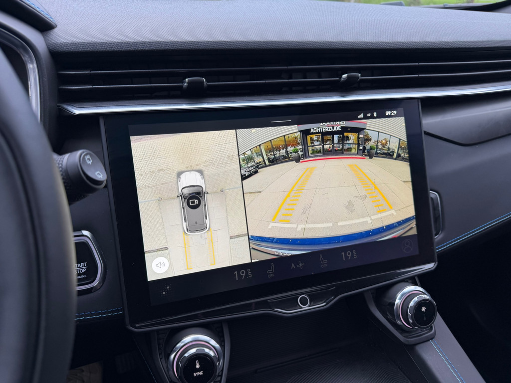 Lynk & Co 01 1.5 Zwarte Hemel – Pano – NL-Auto – Keyless – Infinity – Camera – Carplay – Memory - Afbeelding 29