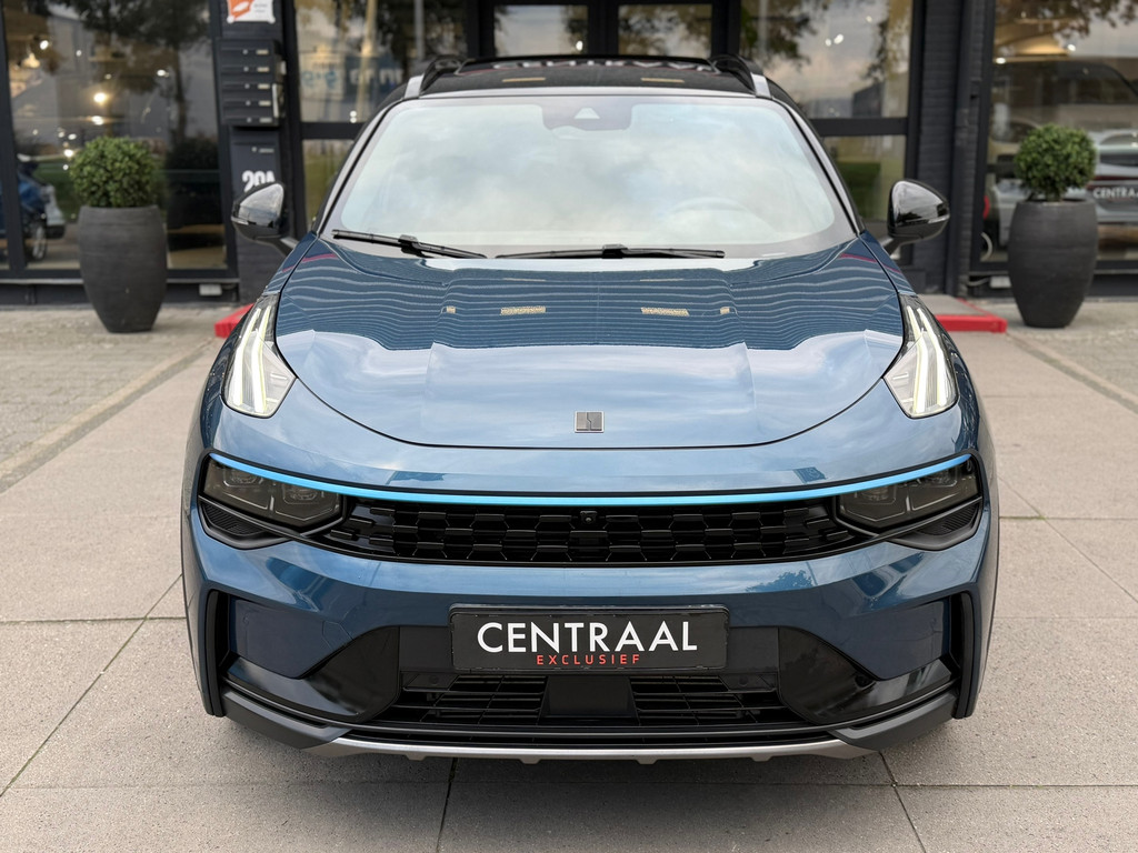 Lynk & Co 01 1.5 Zwarte Hemel - Pano - NL-Auto - Keyless - Infinity - Camera - Carplay - Memory
