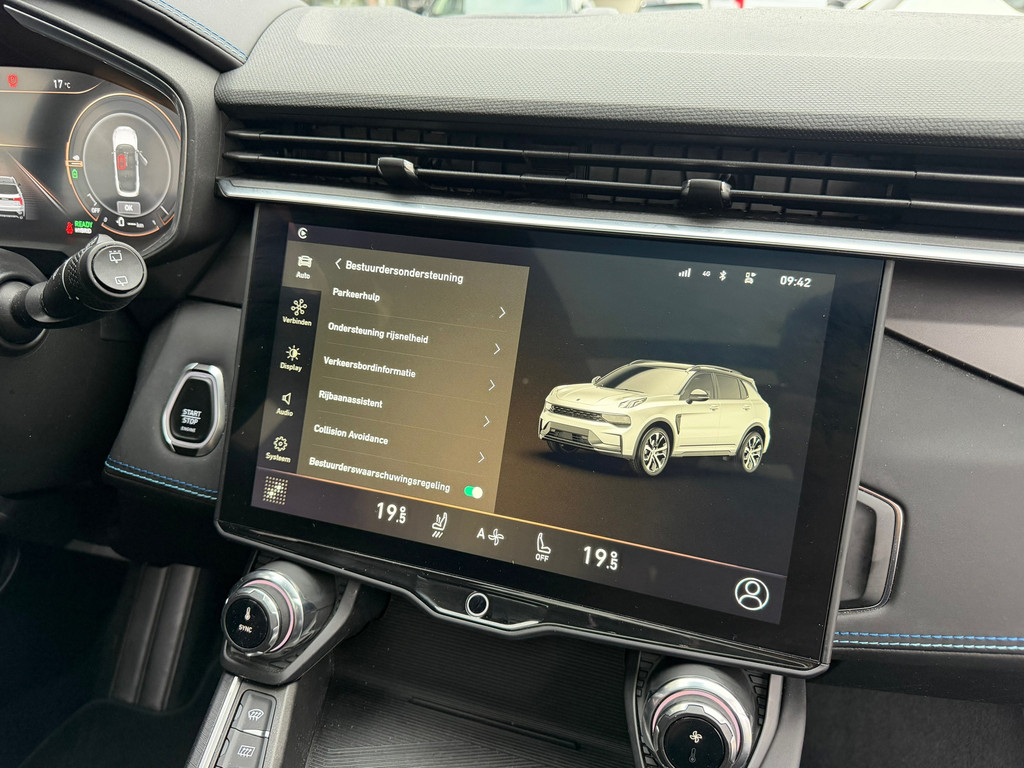 Lynk & Co 01 1.5 Zwarte Hemel – Pano – NL-Auto – Keyless – Infinity – Camera – Carplay – Memory - Afbeelding 30