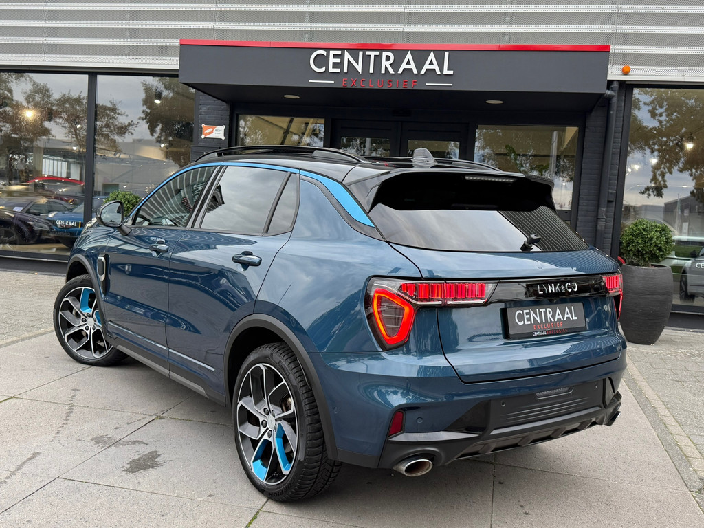 Lynk & Co 01 1.5 Zwarte Hemel – Pano – NL-Auto – Keyless – Infinity – Camera – Carplay – Memory - Afbeelding 3