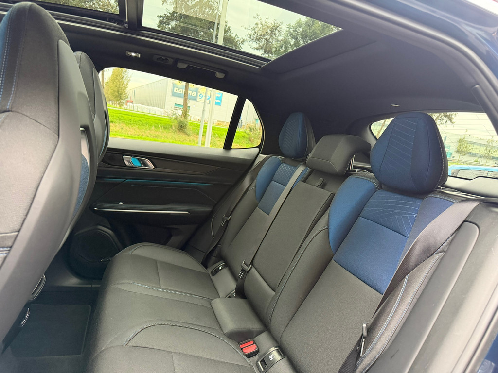 Lynk & Co 01 1.5 Zwarte Hemel – Pano – NL-Auto – Keyless – Infinity – Camera – Carplay – Memory - Afbeelding 45
