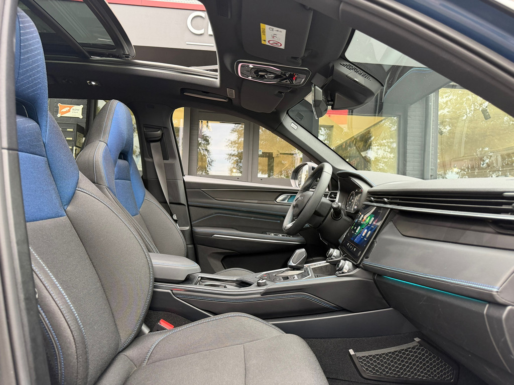Lynk & Co 01 1.5 Zwarte Hemel – Pano – NL-Auto – Keyless – Infinity – Camera – Carplay – Memory - Afbeelding 7