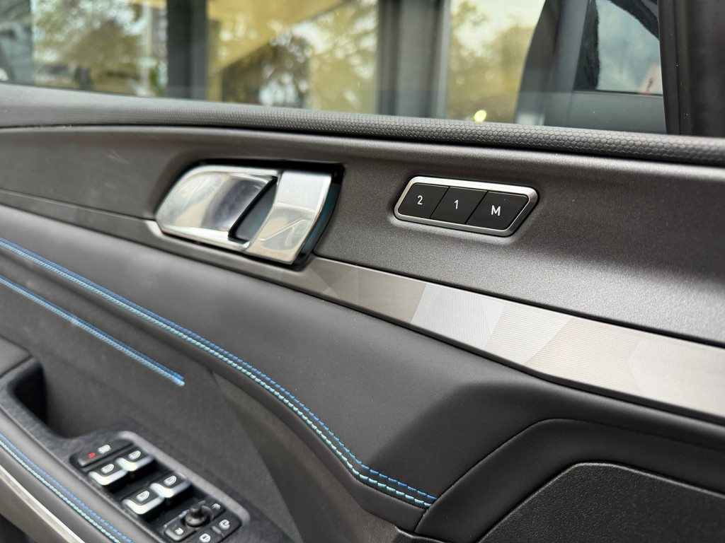 Lynk & Co 01 1.5 Zwarte Hemel – Pano – NL-Auto – Keyless – Infinity – Camera – Carplay – Memory - Afbeelding 8