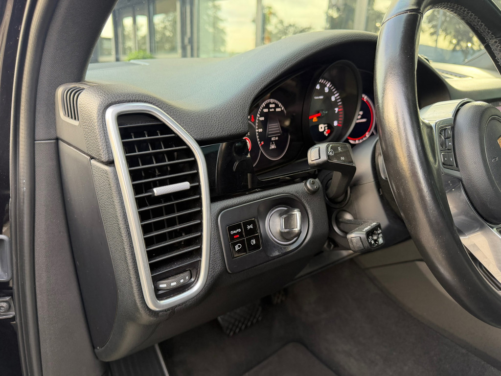 Porsche Cayenne 3.0 Pano – SportChrono – Memory – ACC – Luchtvering – Bosé – PDLS - Afbeelding 47
