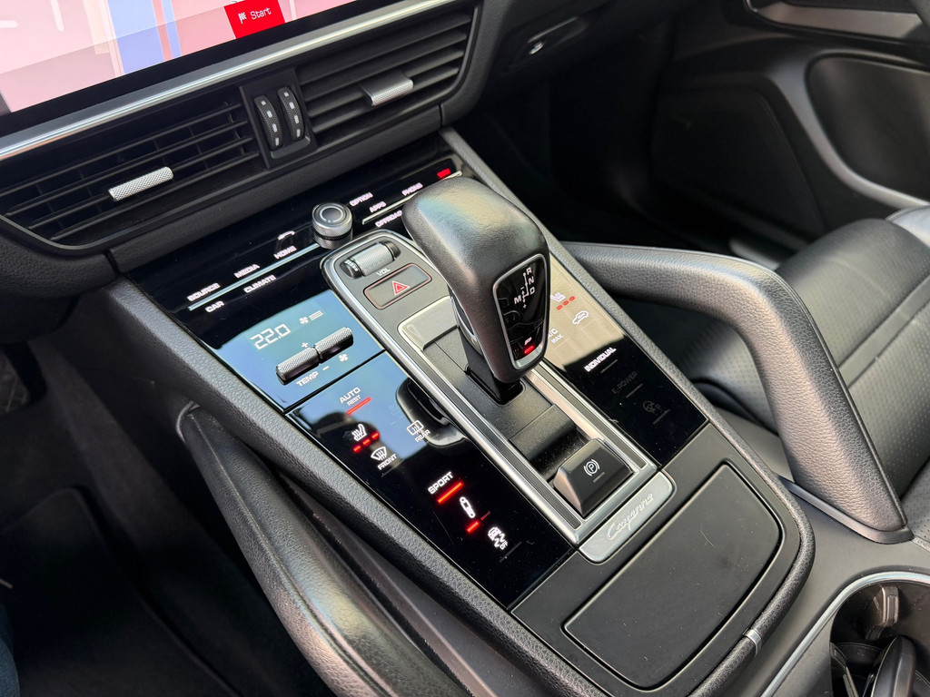 Porsche Cayenne 3.0 Pano – SportChrono – Memory – ACC – Luchtvering – Bosé – PDLS - Afbeelding 9