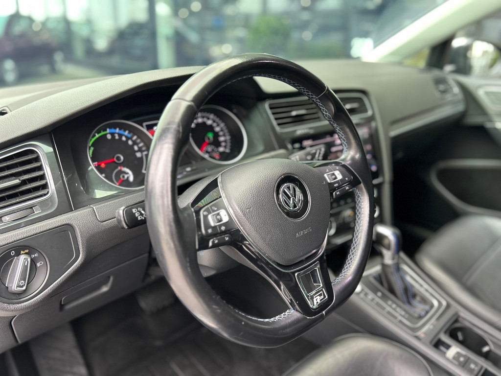 Volkswagen e-Golf E-Golf – NL-Auto – SOH 89 procent – Leder – CarPlay – Camera – ACC - Afbeelding 25